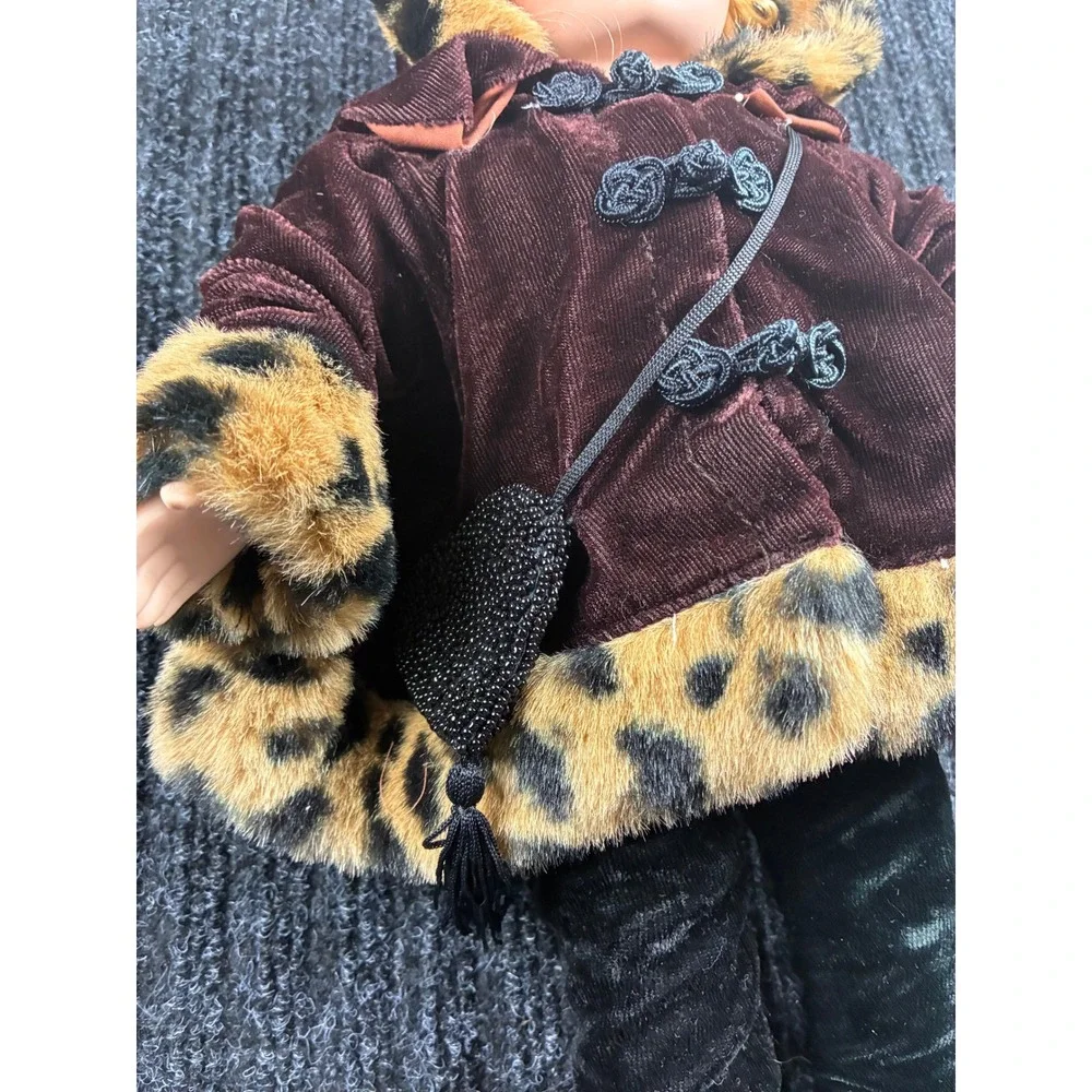 Vintage Porcelain Doll Blonde Blue Eyes Leopard Print‎ Faux Fur Velvet Coat 16in